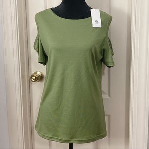 🛍Herdrena olive green women shirt_NWT👚